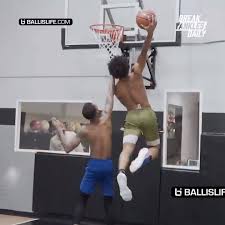 Breakanklesdaily Mikey Williams Vs Flight Reacts 1 On 1 Facebook I've been using cash app to send money and spend using the cash card. mikey williams vs flight reacts 1 on 1 facebook