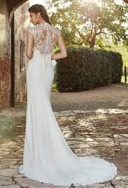 This is a guaranteed way to look graceful and classic on your big day. Something Different Bleu Bridal Gowns