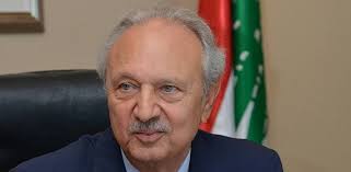 معلومات عن الاتفاق على تسمية الصفدي رئيساً للحكومة كشفت مصادر بيت الوسط  لـ'"مستقبل ويب" أن اللقاء الذي عقد بين الرئيس سعد الحريري والوزير علي حسن  خليل والحاج حسين خليل هذه الليلة ناقش