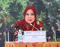 Executive director/president and chief executive. Press Conference On Asosai 14 Vna Photos Vietnam News Agency Vna