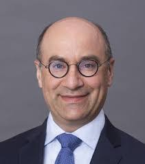 Kim Stern's Instagram, Twitter & Facebook