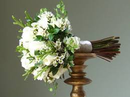 Bridesmaid Bouquet With Escimo Roses Viviane Spray Roses Waxflower Lunaria Lycopodium White Bridal Bouquet Classic Wedding Bouquet Simple Wedding Bouquets