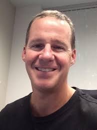 Amazon.com: Slaying the Clowns: A Half Century of Fears Shattered in 52  Hours eBook : Logan, Eric, Cameron, Oswald, Divine, Mark, Logan, Sigourney:  Kindle Store