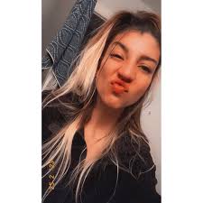 Ashley Irving (@ash.rinay) • Instagram photos and videos