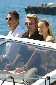 Comme de nombreux proches du couple, patrick bruel spectateur de l'acharnement médiatique quotidien que subit la veuve de son ami, johnny hallyday, patrick bruel a décidé d'intervenir à son tour. Johnny Et Laeticia Hallyday Un Roman D Amour Photo Johnny Hallyday Johnny Et Laeticia Johnny Hallyday