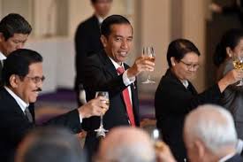 Pemerintah jokowi mencabut 3.143 perda. Kcdaequ4o2hm6m