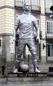 Designed by emanuel santos, the bronze statue netted a resoundingly negative response when it was unveiled in march 2017 as a part of a ceremony renaming madeira's airport to cristiano ronaldo. Ronaldo Cristiano Ronaldo Bust 11 Other Strange Terrible Statues From The World Of Football Football