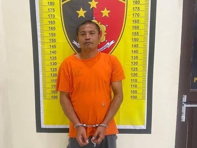 Indonesian Man Beats Neighbour Who Kept Asking Why He's Unmarried At 45yo To Death | WeirdKaya