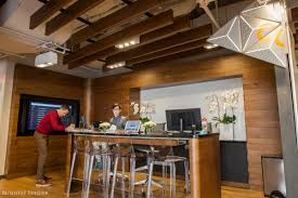 A Look Inside The Boston Consulting Group S Stunning New York Office Which Has An In House Cafe And Workout Rooms Cafe House Open Office Design New York Office