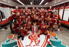 Suivez le classement de premier league en direct pour la saison 2020/2021 : Dressing Room Photos Champions Celebrate Premier League Glory Liverpool Fc