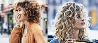 Raffinato taglio lungo scalato per capelli ricci con ciuffo . Capelli Ricci I Tagli Di Tendenza Per L Inverno Bob O Con Il Ciuffo