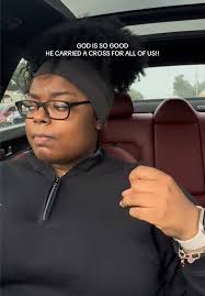 Tara Ash (@its_taraashlee)