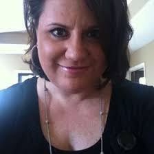 Lisa Griffey's Instagram, Twitter & Facebook