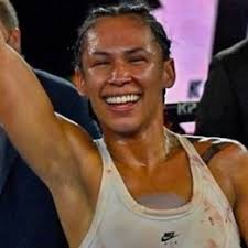 LeAnna Cruz vs. Regina Chávez, OTX 14