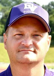 METRO ATHLETE OF THE WEEK: Evan Foster's move from soccer to football has  paid off for Dakota Valley