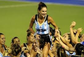 More facts about luciana aymar. Luciana Aymar Visito A Las Leonas En La Concentracion Del Cenard El Litoral Noticias Santa Fe Argentina Ellitoral Com