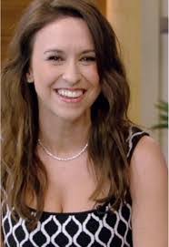 Lacey Schafer's Instagram, Twitter & Facebook