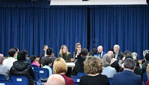 Fernández Treviño informa que el próximo curso los alumnos del Real se  reubicarán en el Encarna León