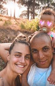 Christine Bays's Instagram, Twitter & Facebook