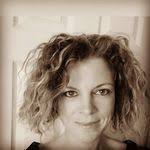 Billie Knowles's Instagram, Twitter & Facebook