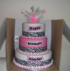 Making mocktails is a fun and creative way to kick off a sweet sixteen birthday party. 16th Birthday Cakes