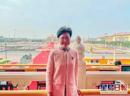2 days ago · 來年特首選戰，現任特首林鄭月娥連任「行情」如何現時仍然是政界焦點。林鄭今日（15日）出席立法會行政長官答問會期間，被經民聯議員、行會成員林健鋒問到會否希望「親自延續」今屆政府的施政。林鄭笑稱：「唔使兜個. Tgxdayunfribmm