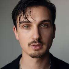 Beatrice Hyde (@BeatriceHyde19)