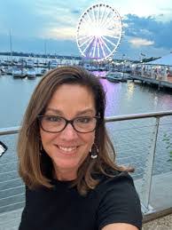 Crystal Padgett's Instagram, Twitter & Facebook