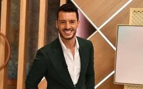Ruben rua (tv show host) was born on the 8th of february, 1987. Ruben Rua Chamavam Lhe Tininho Apresentador Revela Alcunha Em Crianca Nova Gente