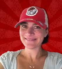 Jennifer Eakins's Instagram, Twitter & Facebook