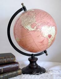 This Pink And Gold Globe Is So Pretty I Think It D Be Even Better If The Stand Were Gold Too Gold Globe World Globes Globe