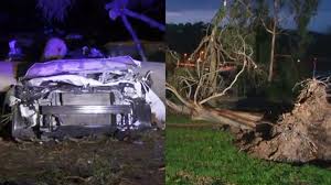 The melbourne storm are a rugby league club playing in the nrl since 1998. Melbourne Storm And Damaging Winds Leave Three Dead Thousands Call For Ses Help Amid Power Outages 7news Com Au