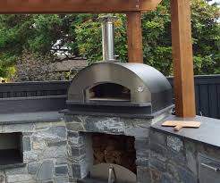 These bundle kits include everything you need to make the oven from the cast refractory components, the cast iron door, handheld laser. Pizza Ovens Canada Outdoor Kitchens Kelowna Victoria Calgary