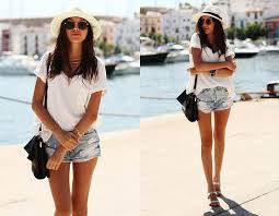 What To Wear In Ibiza 21 Ibiza Outfit Ideas For Women Travel Style In 2020 Ibiza Outfits Ibiza Fashion Fashion Travel Outfit