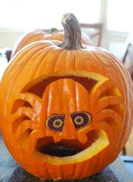 Halloween Kurbis Schnitzen 38 Ideen Zum Nachmachen Halloween Kurbis Schnitzen Kurbisse Schnitzen Halloween Kurbis Deko