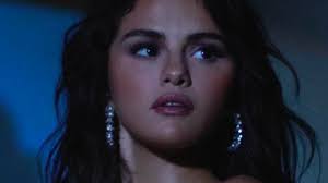 Watch music video selena gomez ft. New Video Selena Gomez Baila Conmigo Ft Rauw Alejandro That Grape Juice