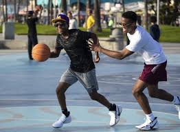 Public basketball courts near me. In Venice Beach Hoopsters Honor Kobe Bryant By Trying To Channel Him On The Basketball Court Los Angeles Times