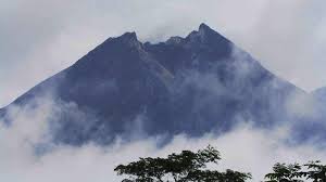 Saat ini, bpptkg mengizinkan pengungsi gunung merapi yang ada di luar daerah bahaya untuk kembali ke rumah. Bpptkg Aktivitas Merapi Indikasikan Magma Akan Keluar Ke Permukaan Tribun Jogja