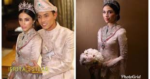Tengku hassanal is the tengku mahkota (crown prince) of pahang, malaysia. Foto Majlis Keraian Resepsi Anak Gadis Julia Rais Tengku Puteri Iman Afzan Berita Steady