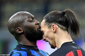 Santrafor bölgesinde top koşturan lukaku, futbol kariyerine, belçika ekiplerinden lierse takımı ile. Mural Of Zlatan Ibrahimovic And Romelu Lukaku Squaring Up Mysteriously Appears Outside The San Siro Daily Mail Online