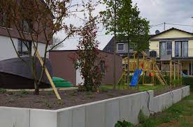 In unserem am hang liegenden garten sollen zwei stützmauern errichtet werden (vgl. Garten Und Stutzmauern