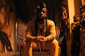 refrain loin du soleil, loin du soleil loin du soleil, je rêve d'être astronaute loin. Le Son Du Jour Youssoupha Redescend En Astronaute