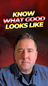 Want to be successful in business? Stop trying to do everything! 🛑 Reuben  Saltzman shares a key lesson from his business reading: Don't be a jack of  all trades. Instead, focus on