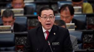 Guan eng mengemukakan representasi kpd pejabat ag untuk menggugurkan kes rasuah nya yang melibatkan terowong dasar laut dan pembelian rumah di jalan pinhorn. Najib Scaring Off Mas Workers Guan Eng