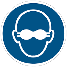 Las señales de obligación son definición oficial: Un primer plano de una señal de obligación (M005 Protección Ocular) destacando su forma circular y color azul, conforme a la Normativa NTP 399.010-1 para señales de obligación.