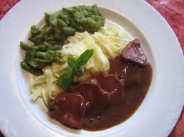 Das Perfekte Schweinezunge In Madeirasosse Rezept Mit Einfacher Schritt Fur Schritt Anleitung Die Zungen Waschen In Schweinezunge Rezepte Fleisch Gerichte