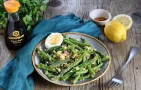 Recette Salade De Haricots Verts Et Asperges Vinaigrette A La Sauce Soja Sucree En Video Recipe Green Beans Food Vegetables