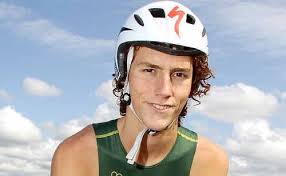 Farrell wins QLD triathlon