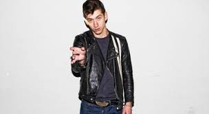The arctic monkeys owe a lot of their success to the world of social media, known as one of the first bands to go viral as a result of myspace. Style Icon Moments From The Arctic Monkeys Alex Turner