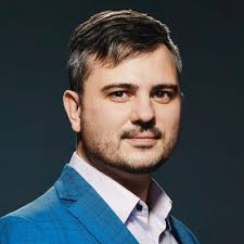 This interview was extra special for me because I discovered that Lisa and  I truly share the same vision when it comes to leadership and management.